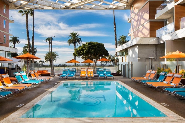 Shore Hotel image 1